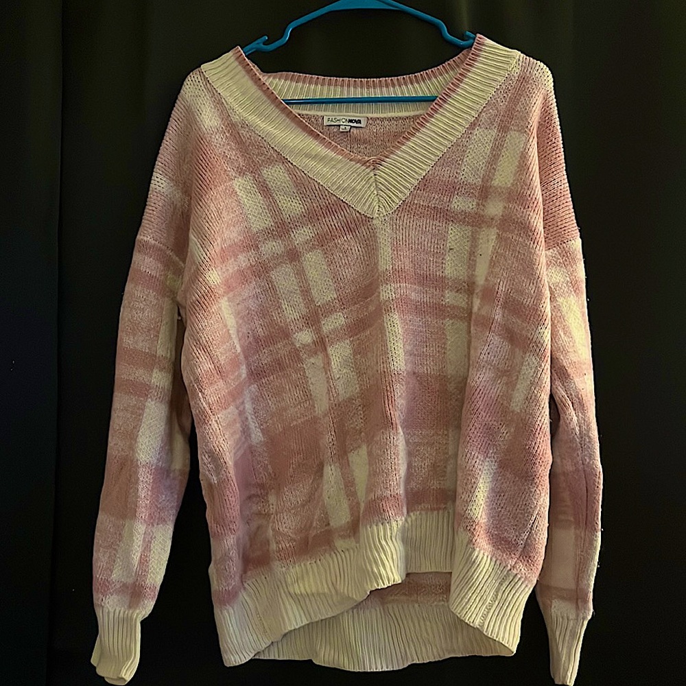Fashion Nova Pink and White Sweater/ Size Small